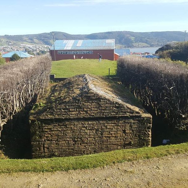 Hermoso día en #Ancud: Perspectiva trasera del Polvorín, atractivo que cuenta parte de la historia de la ciudad.